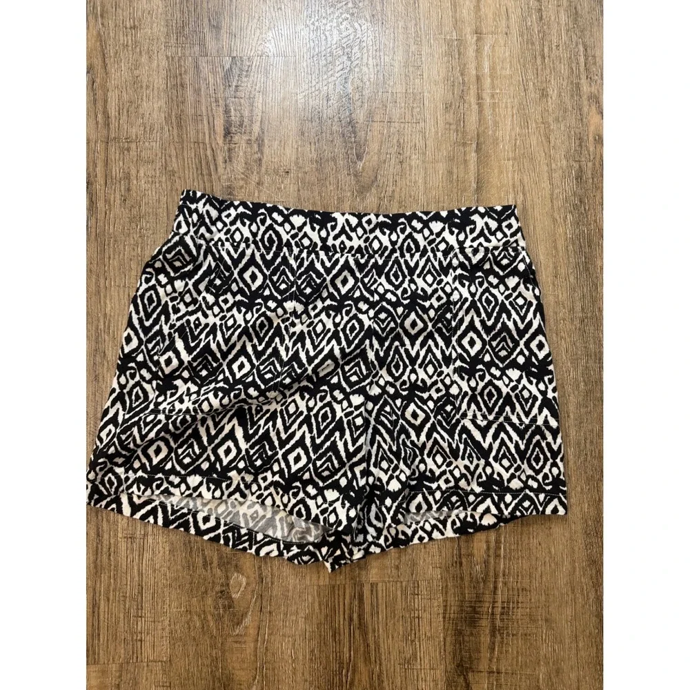 Wildfox Womens Black White Geometric Ikat Diamond Rayon Shorts Size L High Waist
